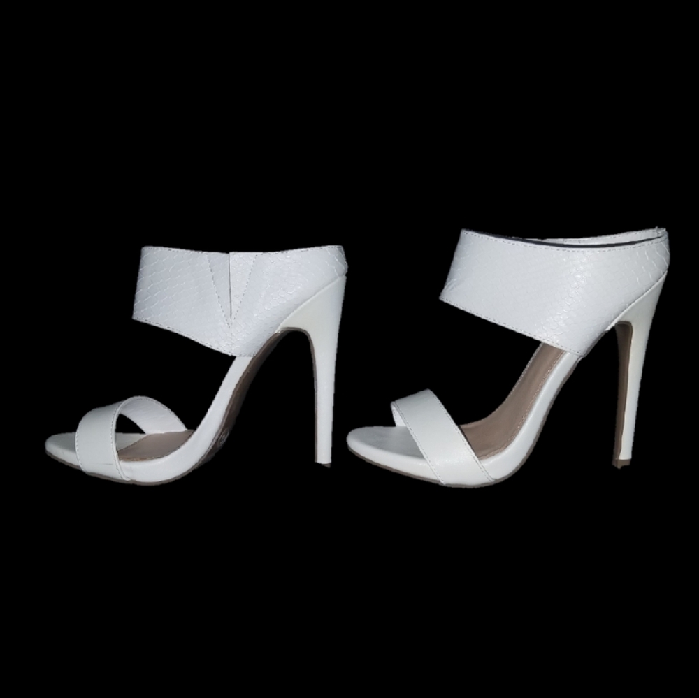 Mossimo White Stiletto - Picture 4 of 9